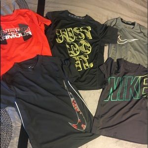 4 boys Nike T-shirts 1 under armour T-shirt